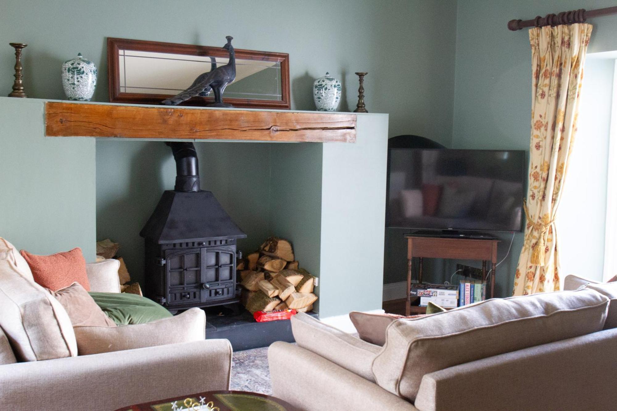Hill House Lodge Sleeps 6 Overlooking The Rock Of Cashel キャッシェル エクステリア 写真